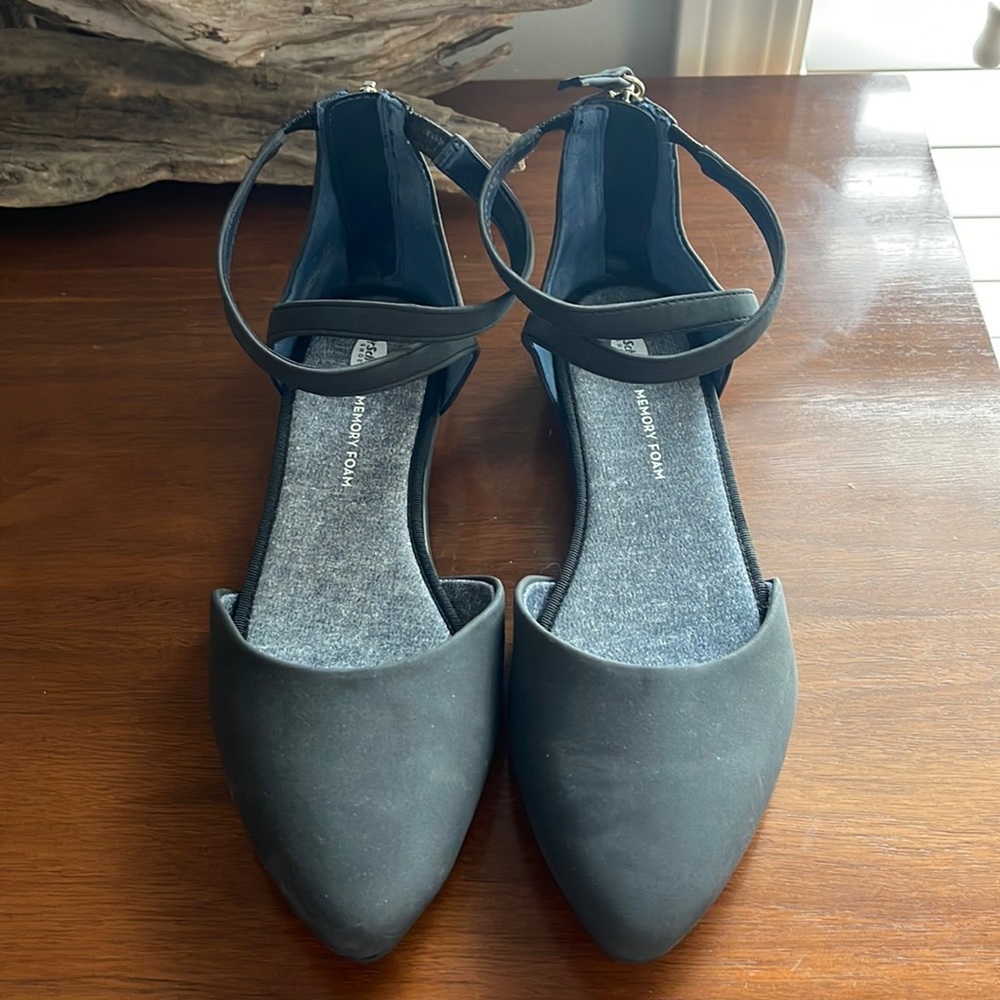 NWOT Dr Scholl’s dress flats with ankle strap